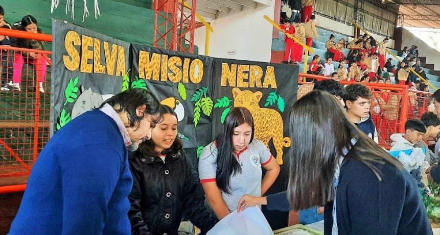 Alumnos de Puerto Libertad juraron por el cuidado del Medio Ambiente