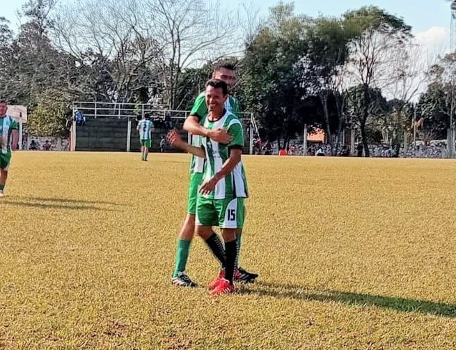 Goleada contundente: Tayí aplastó 4-0 a Sporting en el clásico más antiguo de Libertad