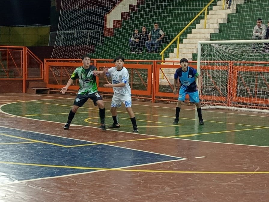 Futsal Sub-16: Sportivo Wanda logró su primera victoria con una goleada ante Star For Ever