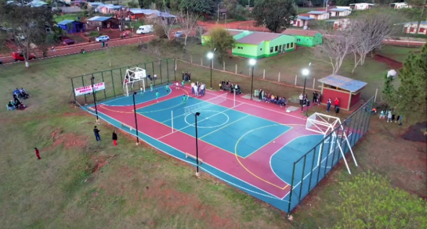 El Playón Deportivo del C.I.C. Quedó Como Nuevo