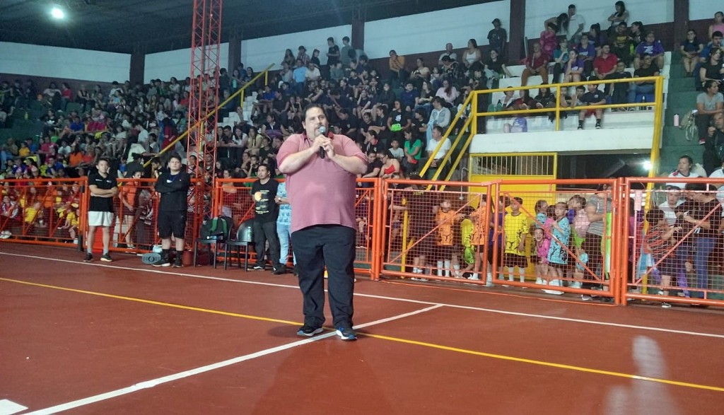 “Libertad se Merece un Aplauso por los Cien Años que va a Cumplir el 14 de Diciembre”